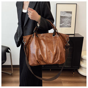 Bolso de estilo retro marrón, adorno de anillo de metal, bandolera de moda para mujer - Product Image 3