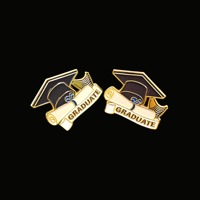 Épinglette papillon en émail doux imprimé UV, art populaire sur le thème de la remise de diplômes universitaires, pour les réalisations des étudiants universitaires, commande en gros