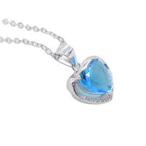 Pendentif minimaliste en argent sterling 925 Titanic le coeur de l'océan bleu océan petit coeur en or, colliers ras du cou femmes - Product Image 3
