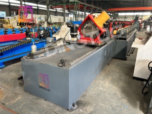 Petit pain populaire de cloison sèche de goujon et de voie en métal de CU d'onglet automatique formant le cisaillement infini de machine - Product Image 3