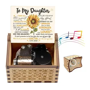 给我女儿的明亮生日礼物雕刻手摇音乐盒木制你是我的阳光迷你音乐盒