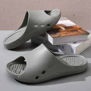 Zapatillas de casa EVA con suela gruesa, antideslizantes, transpirables, para hombre, sandalias resistentes al desgaste para interiores, color arena claro, talla 40 45 - Product Image 3