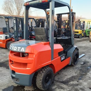 Made In Japan In Shanghai Yard Used Toyota <b>Forklift</b> FD30 3T Warehouse Material Handing Lift High Quality Originally - Product Image 4
