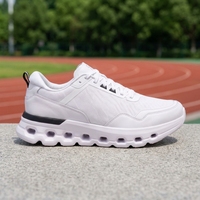 Sneakers unisexes à semelle coussinée ajourée avec logo personnalisé, en mesh PU respirant, légères, pour la marche et la course à pied
