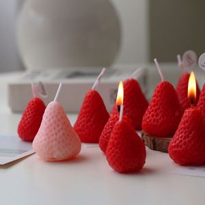 Two Colors Strawberry Scented <b>Candle</b> Gift Box Aesthetic Handmade Birthday Present Wholesale - Product Image 4