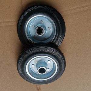 Rueda de Goma Sólida de 6 Pulgadas con Banda de Rodadura Firme para Uso Industrial, Funcionamiento Silencioso, Orificio Redondo, Sin Freno - Product Image 2