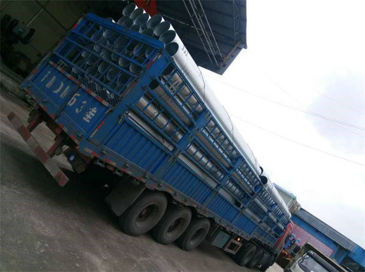 15CrMOG Seamless Steel Tube High Pressure Boiler Tube Cut Thick Wall Hot Rolled Seamless Tube