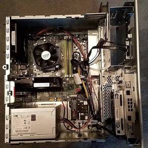 Computadora de Escritorio Lenovo ThinkCentre M920T Core I7-9700/8G/1T para Negocios y Oficina - Product Image 3