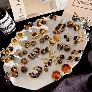 سلسلة أقراط حجر عين النمر الطبيعي من الراتنج المكتنز بإبرة فضّية عالية الجودة من Maillard عتيقة رائعة - Product Image 2