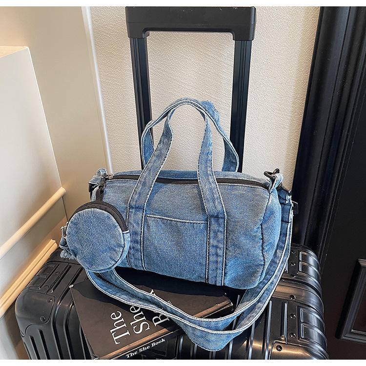 สีฟ้าอ่อน