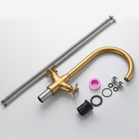 Robinet de cuisine en laiton de haute qualité, design classique et contemporain, finition or brossé, eau chaude et froide instantanée pour hôtels