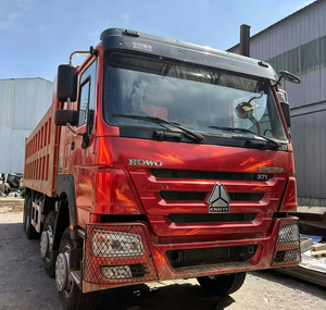 Camion benne d'occasion SINOTRUK HOWO 8x4 371HP Euro 2, 16 tonnes, pour <span class=keywords><strong>transport</strong></span> <span class=keywords><strong>de</strong></span> charges lourdes générales - Product Image 1