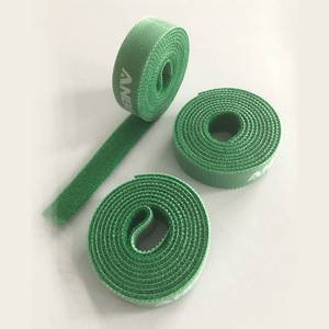 Attaches-câbles <span class=keywords><strong>auto</strong></span>-agrippants en rouleau, <span class=keywords><strong>sangle</strong></span> en nylon <span class=keywords><strong>auto</strong></span>-adhésive double face, bande <span class=keywords><strong>auto</strong></span>-<span class=keywords><strong>agrippante</strong></span> verte, <span class=keywords><strong>sangle</strong></span> de protection pour plantes de jardin - Product Image 6