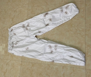 DFG1010 Combinaison Ghillie d'hiver blanche pour activités extérieures, kit 4 pièces : veste à capuche, pantalon, housse de casque, sacs à cordon - Product Image 4