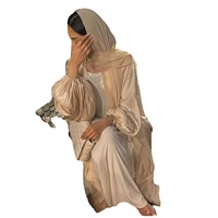 Lignes Wholesale Dubaï Vêtements Islamiques Turcs de Luxe en Tissu pour Hommes Kimono Robe Musulmane Femme Abaya Ouverte en Soie Satinée