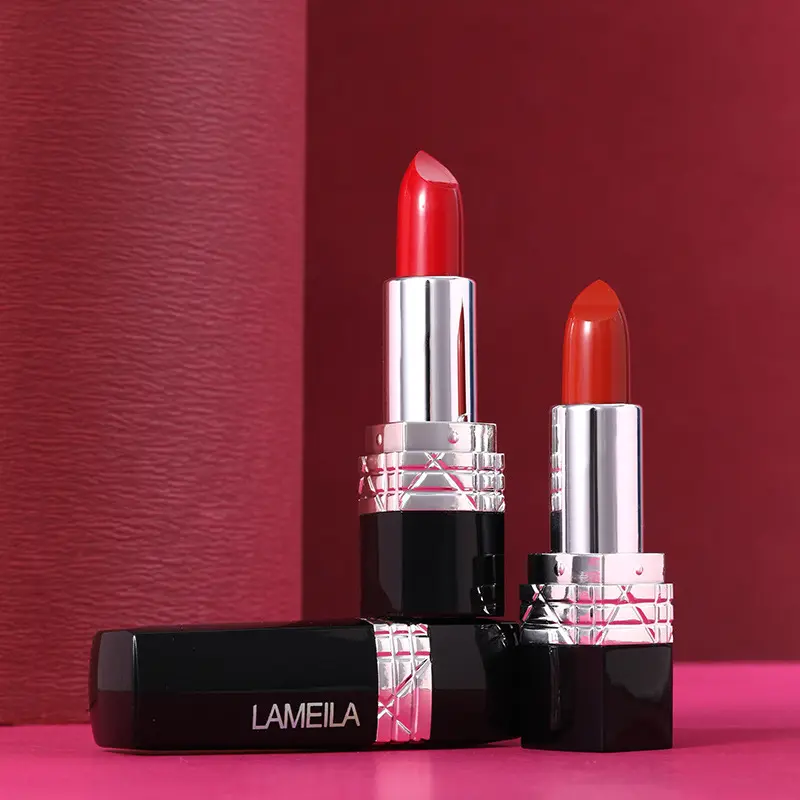 Wholesale Lip Makeup Silky Moisturizing Long Lasting Velvet Matte Vegan 8 Colors Red Lipstick
