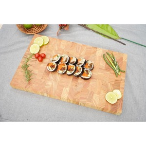 Tabla de cortar de madera de teca natural más vendida con propiedades antibacterianas, perfecta para carne, pescado y verduras, en venta. - Product Image 1