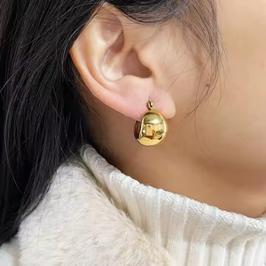 Boucles <span class=keywords><strong>d</strong></span>'oreilles créoles lisses en acier inoxydable plaqué or 316 étanches Boucles <span class=keywords><strong>d</strong></span>'oreilles en forme de <span class=keywords><strong>globe</strong></span> stéréoscopique creux - Product Image 2