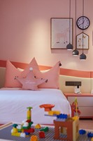 Ensemble de chambre d'hôtel moderne Song Design, lit king size au design contemporain, panneau MDF, housse de literie en microfibre, durable et robuste, usage commercial