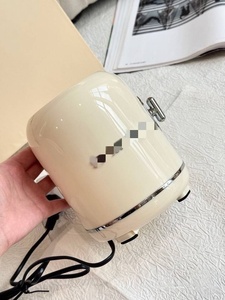 Frullatore Professionale ad Alta Velocità Stile Retrò Anni '50 Semi-Automatico con Lancia Vapore Alimentato USB per Uso Domestico e Alberghiero - Product Image 3