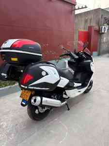 Motocyclettes d'occasion Nations Four Antonis pour Big Ship EFI Pare-brise en verre avec valise Moteur 100-200CC Vitesse supérieure à 80 km/h - Product Image 5