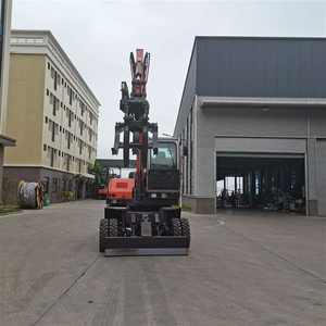 รถตักล้อยางแบบมีกรงเล็บสำหรับยกไม้ น้ำตาล และอื่นๆ ขนาด <span class=keywords><strong>8</strong></span> ตัน พร้อมห้องโดยสารยกได้ - Product Image 4