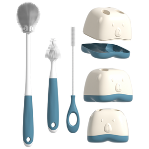 Ensemble de brosses à biberons pour bébé en PP portable de 4 pièces, outil de nettoyage de sucettes en silicone adapté aux voyages pour les parents en déplacement - Product Image 1