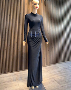 Robe longue moulante élégante pour femme, style urbain, à manches classiques, taille froncée, col montant, en mélange de coton, polyester et élasthanne, Vietnam - Product Image 4