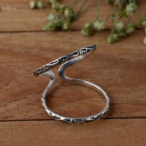 Bague de doigt ajustable unisexe de luxe en argent, faite à la main, pour mariage, avec support articulaire DIP PIP, pour l'arthrite, en métal texturé - Product Image 4