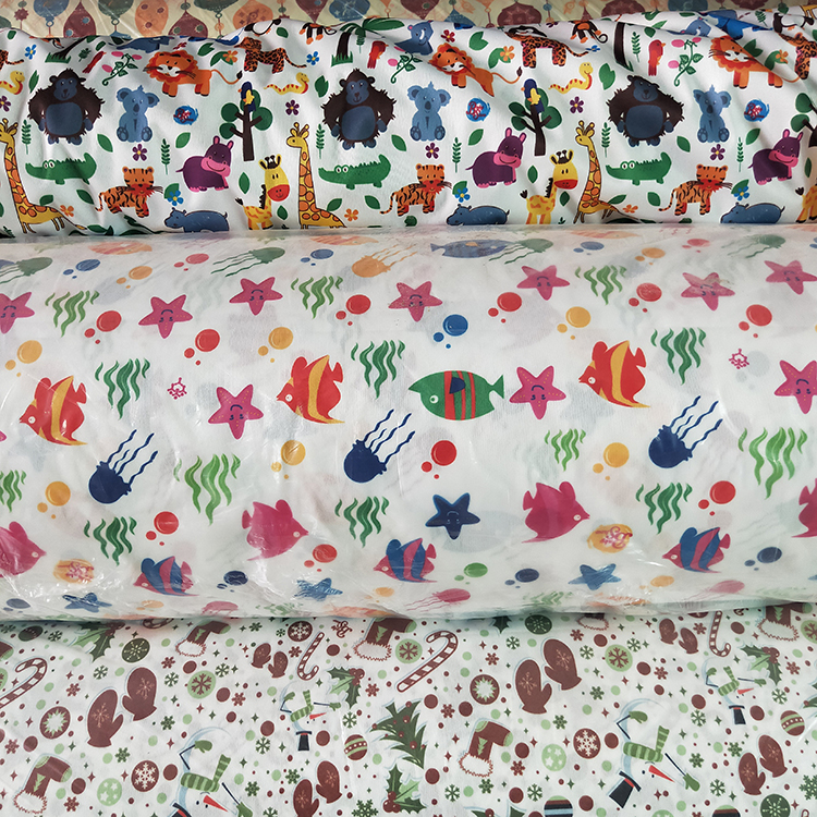 Высококачественная фабричная оптовая цена индивидуальный дизайн печать 100% полиэстер мультяшная Детская одежда подгузник Экологичная ткань из полиуретана