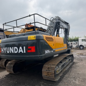 Excavatrice d'occasion robuste 30T Hyundai 305, engin de terrassement, pelle sur chenilles d'occasion pour l'exploitation minière, livraison rapide - Product Image 4