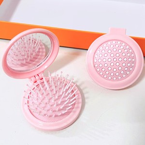 Espejo de Maquillaje Compacto Portátil Personalizado con Peine Plegable, Espejo Cosmético de Bolsillo con Mango de Plástico y Peine Integrado para Viaje y Hogar - Product Image 3