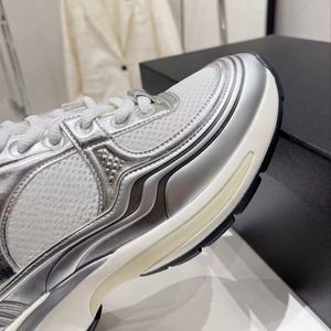 Chaussures de sport pour femme, antidérapantes, respirantes et confortables. Chaussures de créateur classiques et tendance - Product Image 4