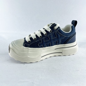 Duo Series Chống Mài Mòn Dày đế Retro Giày Vải Người Đàn Ông Của Và Phụ Nữ Của Phong Cách Hợp Thời Trang Hội Đồng Quản Trị Giày Thấp Top Giày Màu Đỏ - Product Image 3