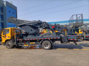 Camión con Plataforma Aérea Dongfeng 4x2 con Altura de Trabajo de 44 m |   Plataforma Elevadora para Trabajo Aéreo en Camiones - Product Image 5