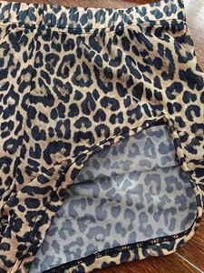 Lepord In Sexy Lưới 2025 Mới Đến 2 Mảnh Thiết Lập Phụ Nữ Hipster Mùa Hè Crop Bikini + Mini Mỏng Quần Short - Product Image 4