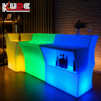 Comptoir de bar lumineux à LED en plastique PE de luxe, alimenté par batterie, avec 16 couleurs RGB changeantes, pour événements, mariages et discothèques