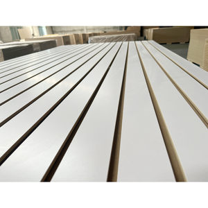 <span class=keywords><strong>Tablero</strong></span> de MDF <span class=keywords><strong>Ranurado</strong></span> con ranura de lengüeta de exportación de China con tiras de aluminio Panel de pared de listón insertado para exhibición - Product Image 5