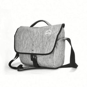 กระเป๋าสะพายข้าง Trapstar สีน้ำเงินดำ สำหรับผู้ชาย คุณภาพสูง กระเป๋าสะพายไหล่เดียว - Product Image 2