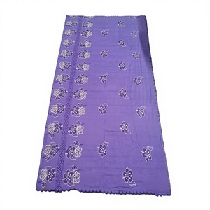 Écharpe en voile de coton pour femme, motif floral avec strass, bordure en dentelle festonnée, légère et respirante, vente en gros, OEM ODM personnalisé - Product Image 1