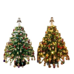 Kit DIY Arbre de Noël Perlé – Ensemble d'Ornements Faits Main avec Perles Vertes, Breloques Colorées et Pendentif Ange – Décoration de Fêtes - Product Image 3