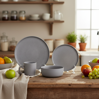 Service de table en céramique grise minimaliste |   Assiettes, bols et tasses en grès |   Compatible micro-ondes, lave-vaisselle et four |   Anti-fuite