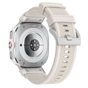 สายนาฬิกายางแบบระบายอากาศสำหรับ Samsung Galaxy Watch Ultra/Ultra2025 พร้อมหัวเข็มขัดสแตนเลสสตีล 316 - Product Image 6