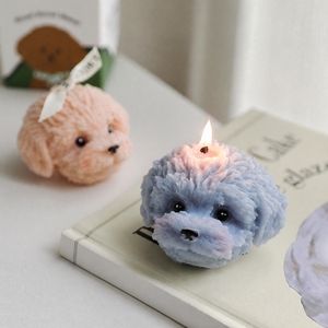 Vela Aromática Elegante con Forma de Perro de Peluche, Textura Suave y Rizada, Velas con Detalles de Animales para Tiendas de Alta Gama - Product Image 4