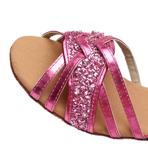 Ragazze bambini scarpe da ballo latino scarpe morbide dorate prestazioni per bambini suola in pelle scamosciata per <span class=keywords><strong>la</strong></span> <span class=keywords><strong>pratica</strong></span> di danza e Performance - Product Image 6