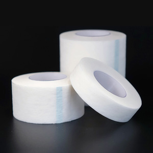 Cinta de papel no tejida de color piel para uso médico, importada, transpirable, para infusión intravenosa, extensión de pestañas y cierre de párpados. - Product Image 2