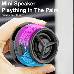 Hoge Kwaliteit Thuis Outdoor Kleine Draagbare Radio Draadloze Mini Magnetische Bluetooth Speaker Met Led Licht