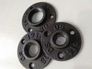 Flangia per Tubi Nera Filettata da 1/2, 3/4, 1 Pollice - Product Image 6