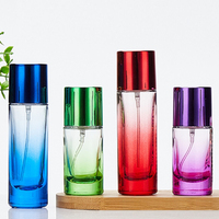 Échantillon gratuit en gros, flacon de parfum en verre rond coloré de 30 ml et 20 ml, flacon en verre avec logo personnalisé