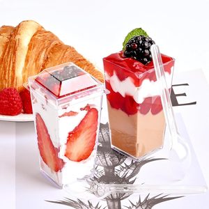 Gobelets carrés jetables en PS à paroi simple de 90 mm de diamètre (3 oz) avec couvercles pour desserts, glaces, yaourts, mousses et gâteaux – Idéaux pour les fêtes - Product Image 4